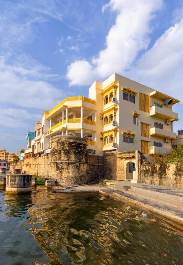 Haveli Jai Durga At Pichola Lake Hotell Udaipur Exteriör bild