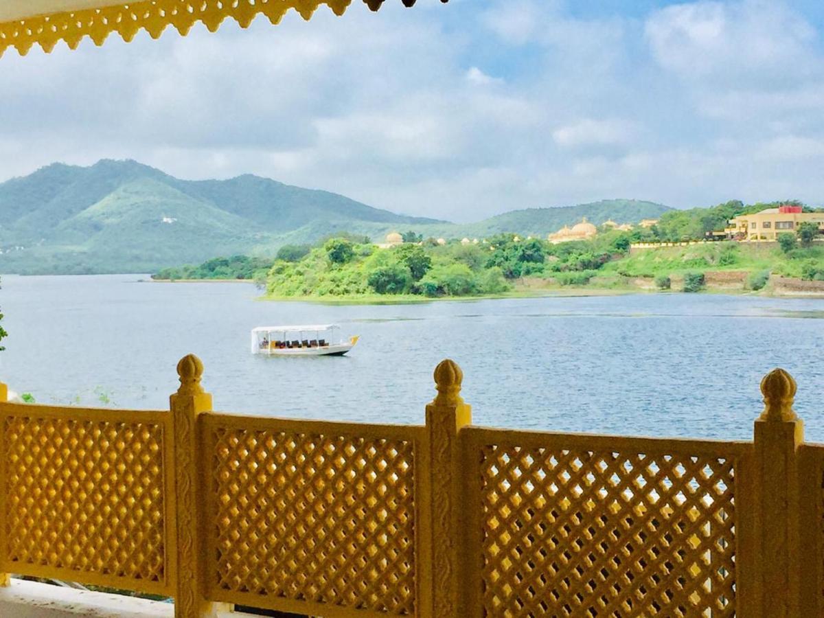 Haveli Jai Durga At Pichola Lake Hotell Udaipur Exteriör bild